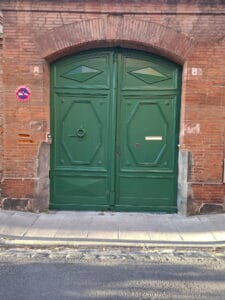 rénovation de porte cochère à Toulouse